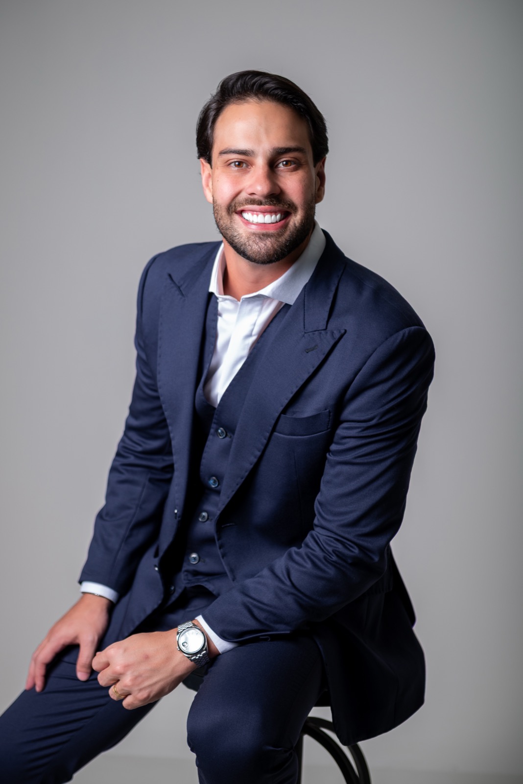 Dr. Lucas Martins